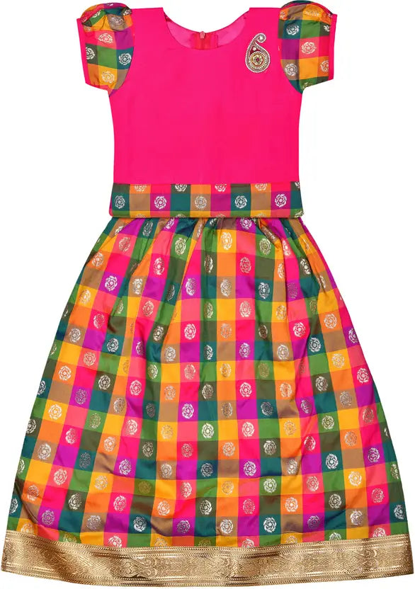 Girls Silk Blend Zari Woven Pattu Pavadai Set