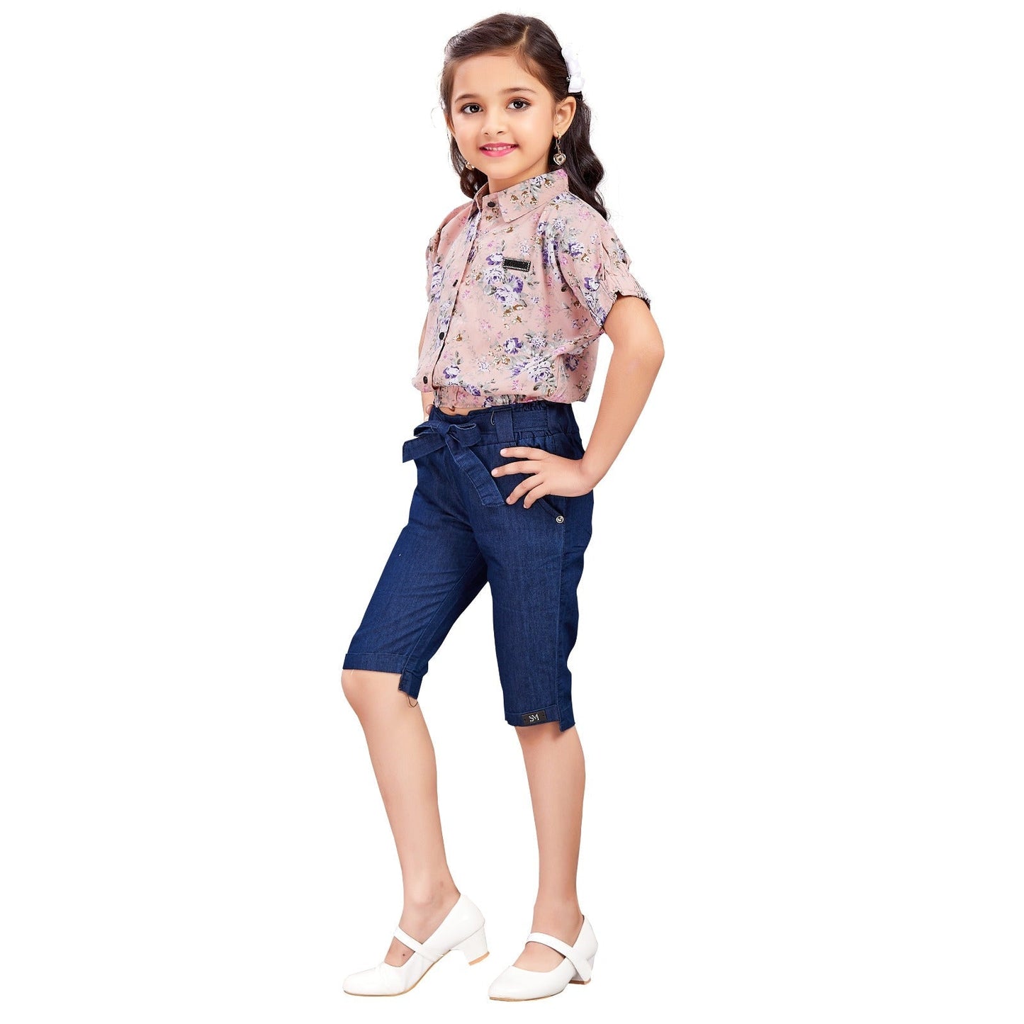 Girls Knee Length Clean Look Pant with Tie up