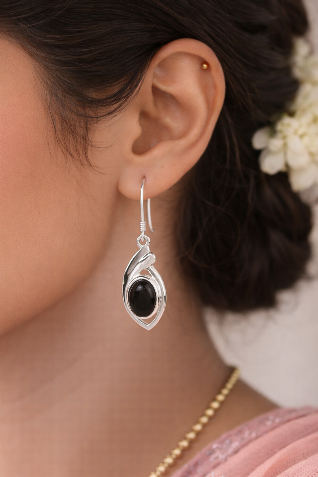 925 Sterling SLV Swirl Drop Earrings with Black Onyx Stone