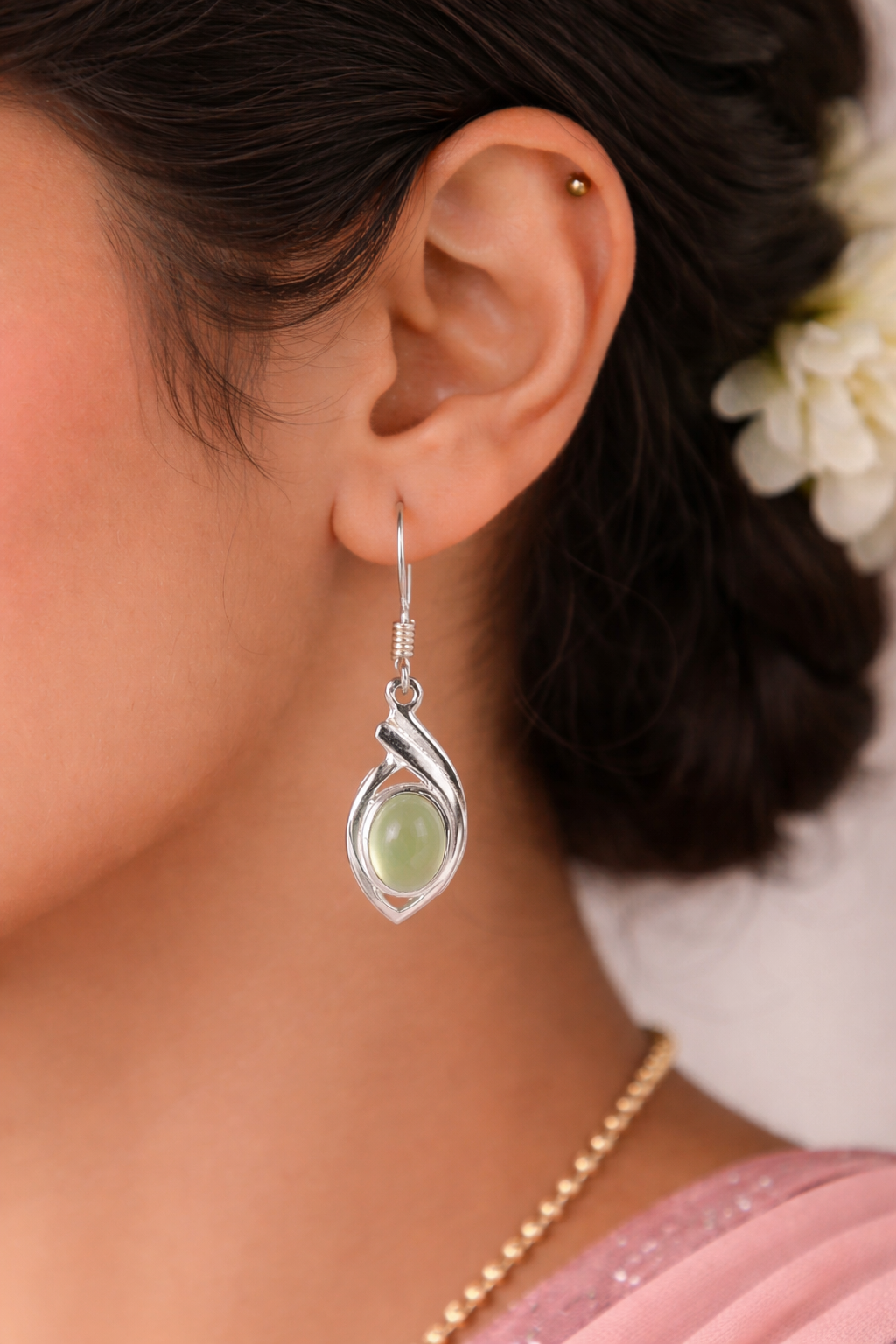 925 Sterling SLV Teardrop Swirl Drop Earrings with Light Green Stone