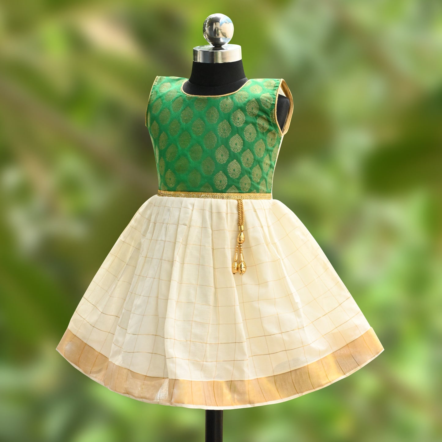 Baby Girls Traditional Onam Pattu Dress with Brocade Design