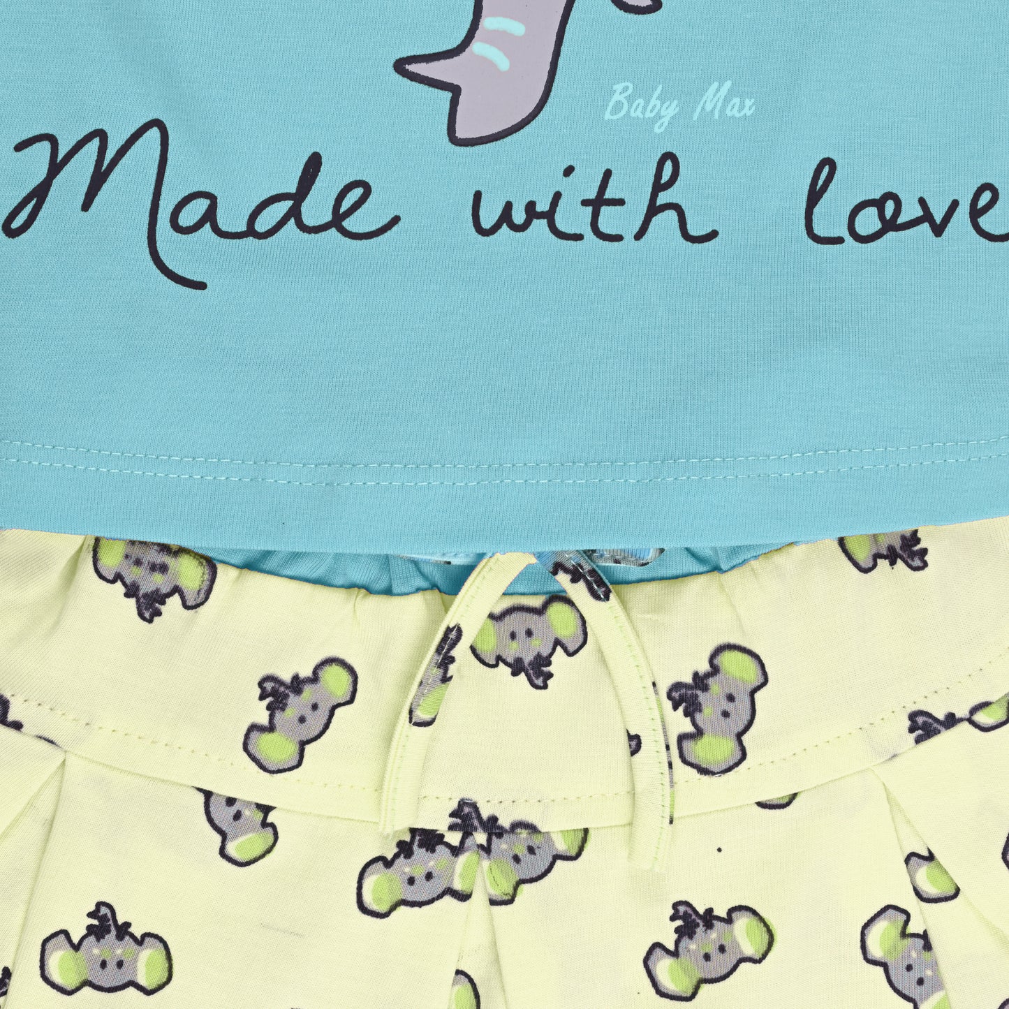 Girls Graphic Print Top and Skirt Clothing Set