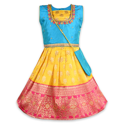 Girls Ethnic Dresses