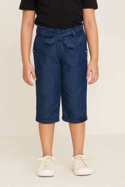 Girls Knee Length Clean Look Pant with Tie up