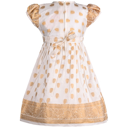 Girls Ethnic Wear Onam Dress | Buy Premium Golden Onam Dress Baby Girl Online | Girls Onam Kasavu dress
