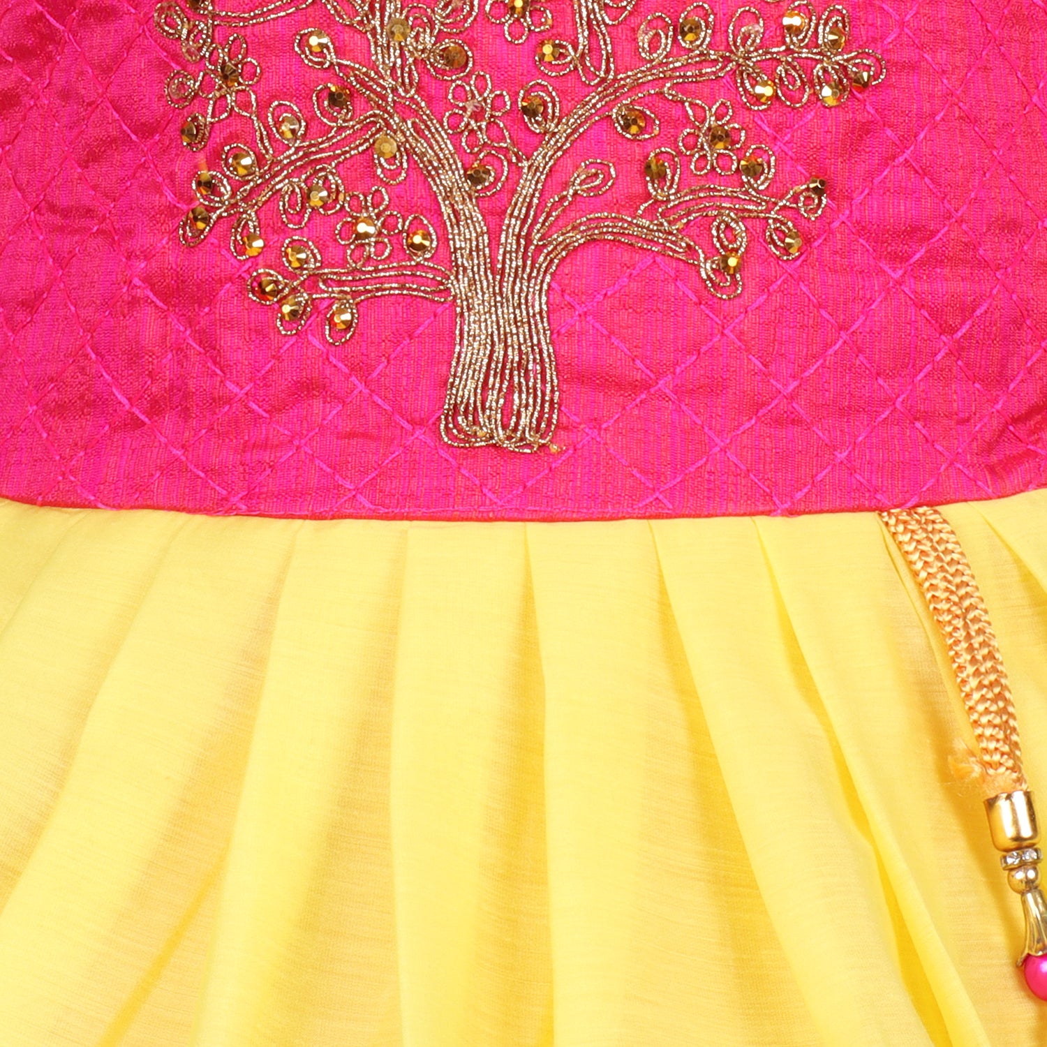 girls ethnic wear