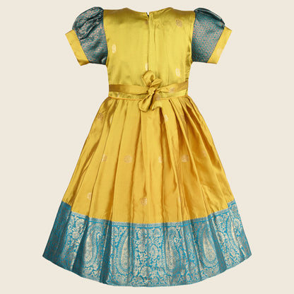 Girls Embellished Woven Zari Puff Sleeve Silk Ethnic Dress